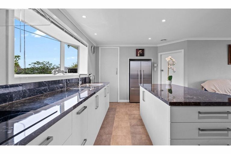 Photo of property in 1 Collean Street, Wallacetown, 9816
