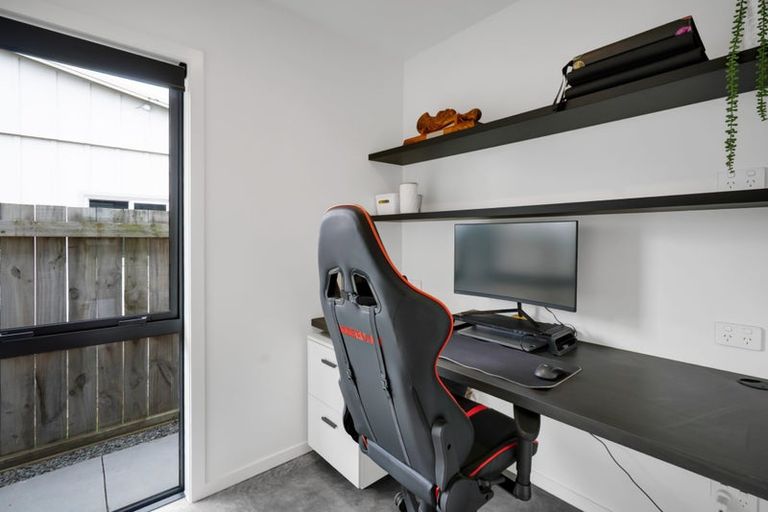 Photo of property in 65 Bayly Road, Blagdon, New Plymouth, 4310