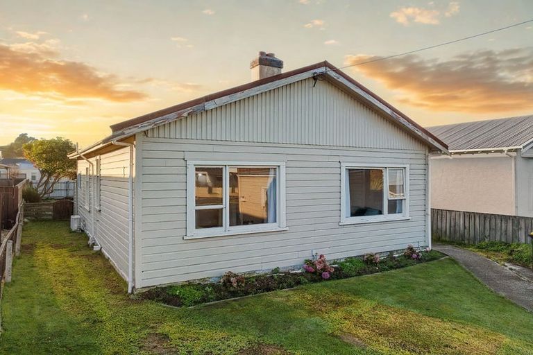 Photo of property in 19 Ascot Street, Saint Kilda, Dunedin, 9012
