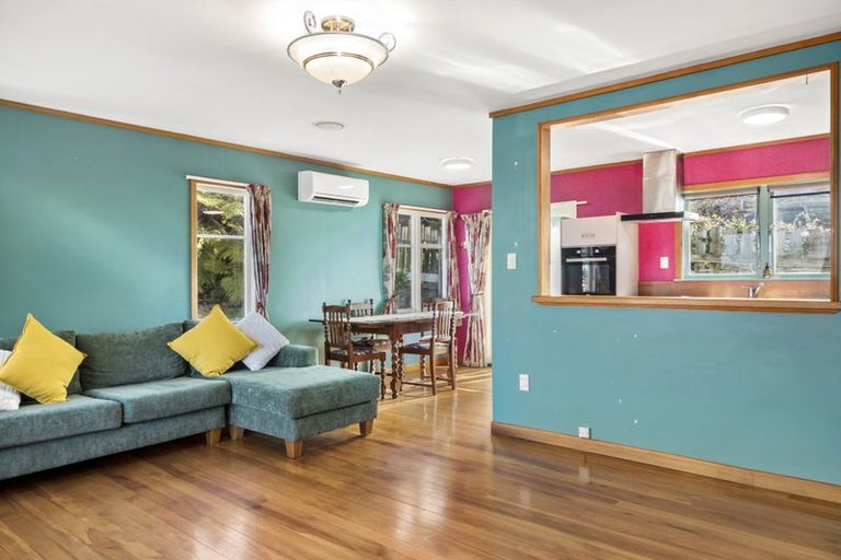 Photo of property in 54 Salford Street, Newlands, Wellington, 6037