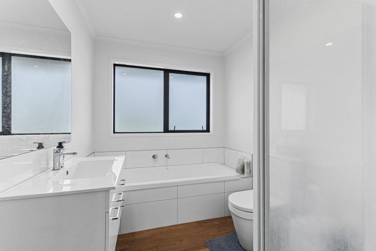 Photo of property in 8c Amy Way, Bell Block, New Plymouth, 4312