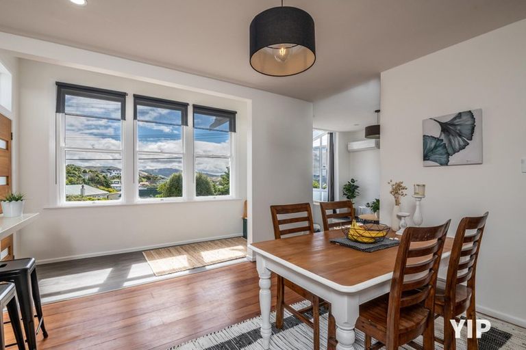 Photo of property in 15 Clifford Road, Johnsonville, Wellington, 6037