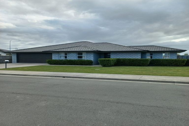 Photo of property in 21 Peak Crescent, Kaiapoi, 7630