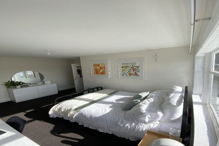 Photo of property in 11 Salisbury Terrace, Mount Cook, Wellington, 6021