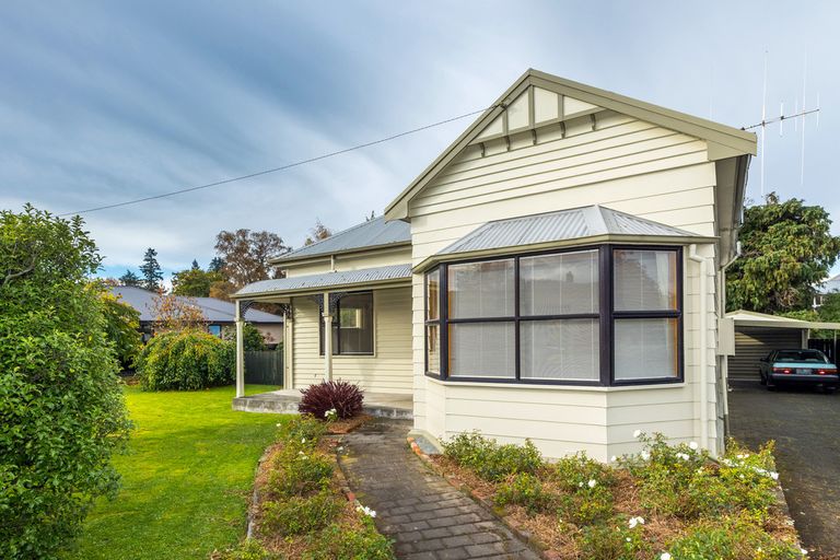 Photo of property in 43 Cox Street, Geraldine, 7930
