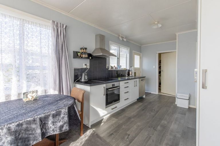 Photo of property in 27 Freyberg Terrace, Waipukurau, 4200