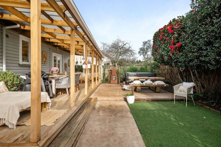 Photo of property in 25 Casey Avenue, Fairfield, Hamilton, 3214