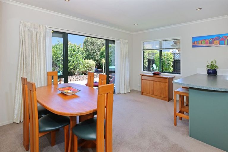 Photo of property in 3 Pippen Court, Henderson, Auckland, 0612