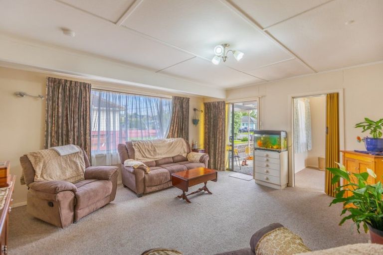 Photo of property in 25 Bibby Street, Waipawa, 4210