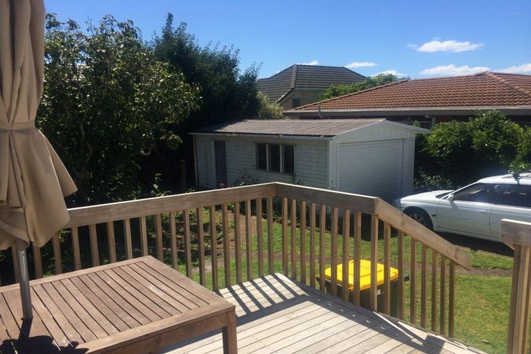 Photo of property in 19 Otakau Road, Milford, Auckland, 0620