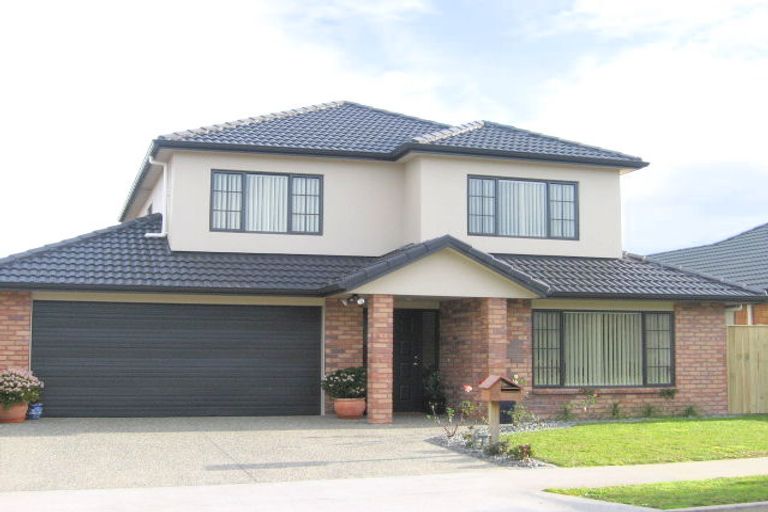 Photo of property in 21 Dalcross Drive, Flat Bush, Auckland, 2016