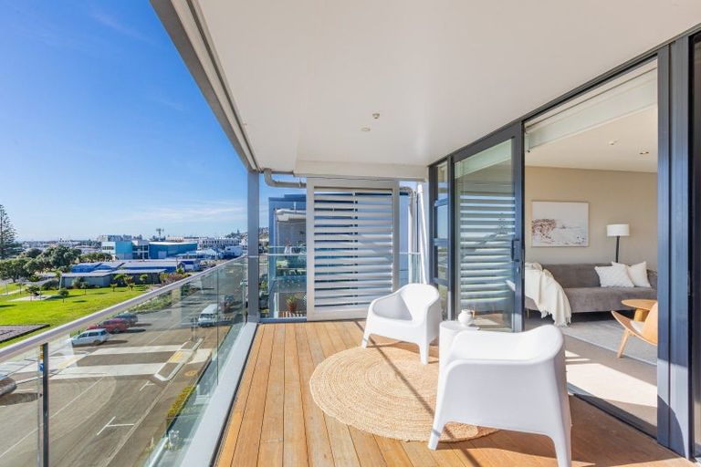 Photo of property in 510/7 Humber Street, Pandora, Napier, 4110