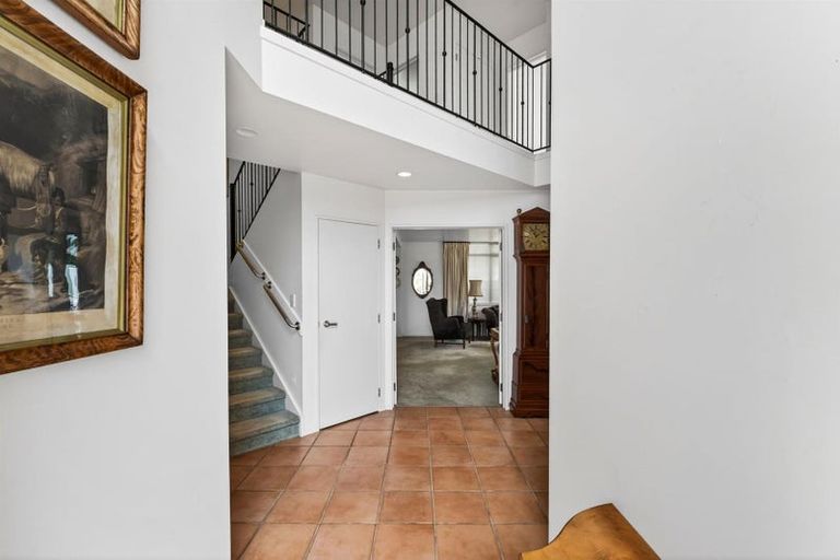 Photo of property in 12a Saltburn Road, Milford, Auckland, 0620