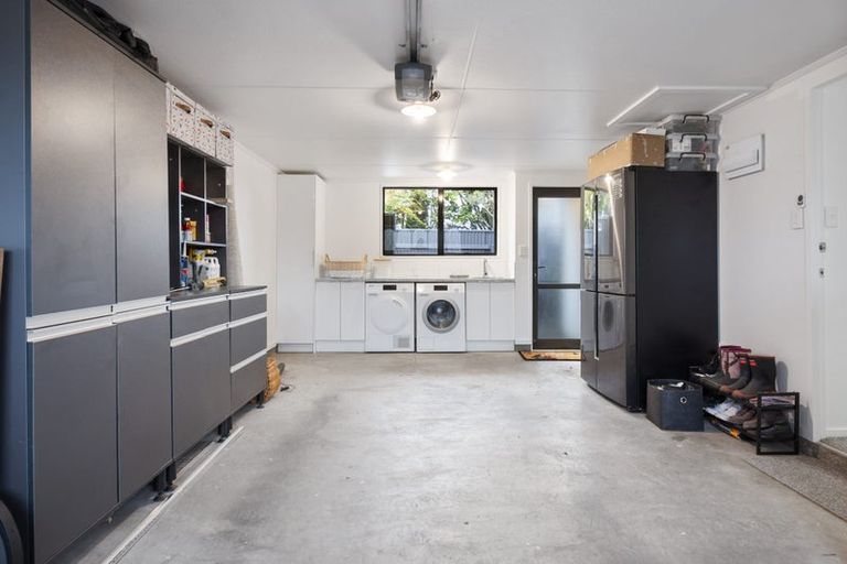 Photo of property in 3 Salisbury Avenue, Terrace End, Palmerston North, 4410