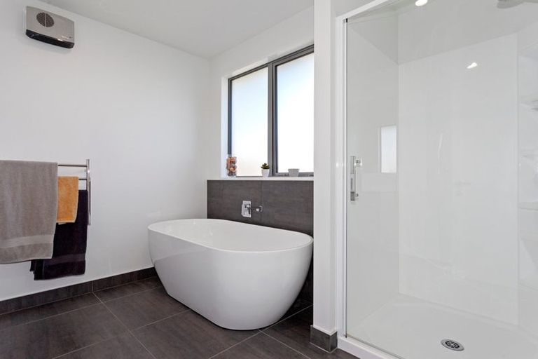 Photo of property in 13 Brandon Close, Rangiora, 7400