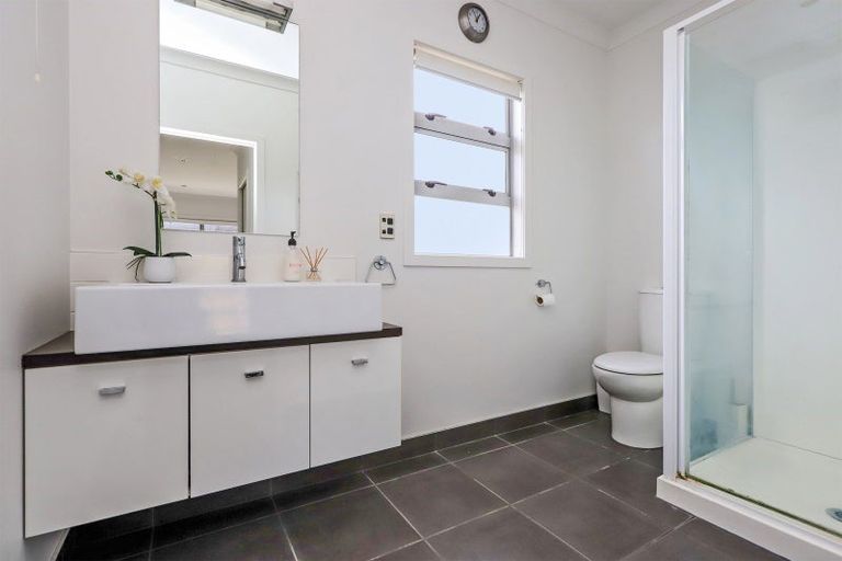 Photo of property in 21 Tasman Drive, Poraiti, Napier, 4112