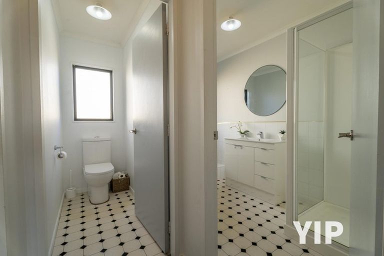 Photo of property in 21 Pelorous Street, Paparangi, Wellington, 6037