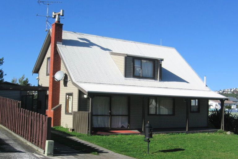 Photo of property in 8 Te Kiteroa Grove, Churton Park, Wellington, 6037