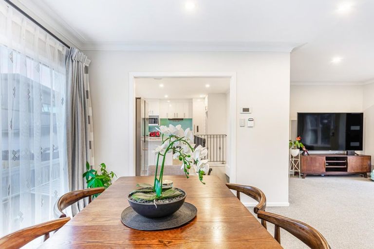 Photo of property in 111 Colwill Road, Massey, Auckland, 0614