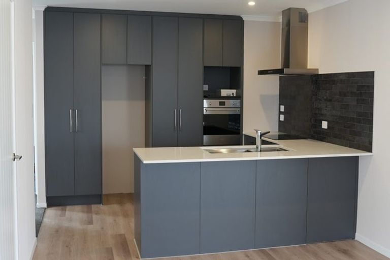 Photo of property in 14 George Yee Place, Taradale, 4112