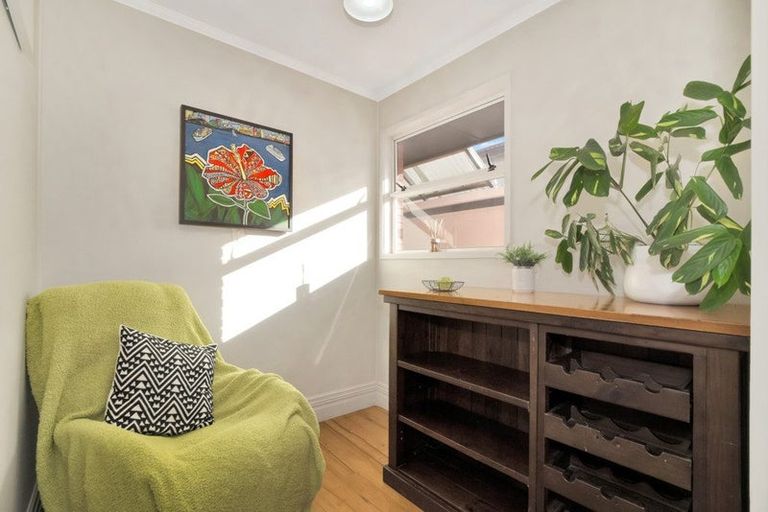 Photo of property in 23 Whitaker Street, Otumoetai, Tauranga, 3110