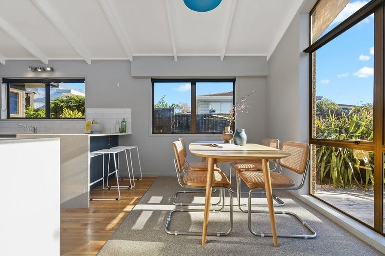 Photo of property in 4 Leonard Place, Dinsdale, Hamilton, 3204