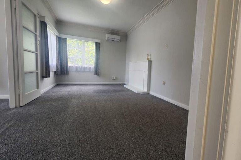 Photo of property in 2/14 Great South Road, Manurewa, Auckland, 2102
