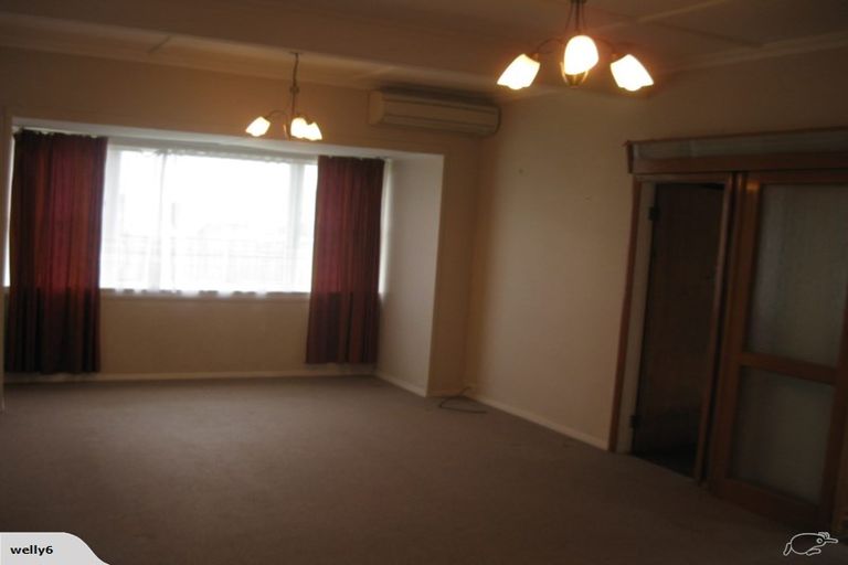 Photo of property in 24 Stone Street, Miramar, Wellington, 6022