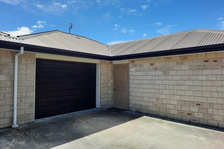 Photo of property in 65 Cleveland Street, Edgeware, Christchurch, 8013