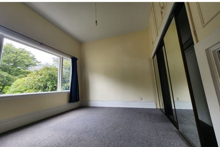 Photo of property in 19 Governor Road, Northland, Wellington, 6012