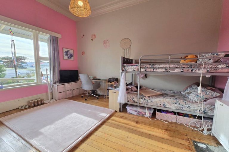 Photo of property in 219 Hampden Street, Hokitika, 7810