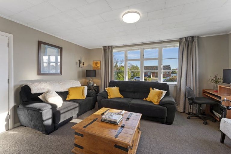 Photo of property in 21 Avro Crescent, Hornby, Christchurch, 8042