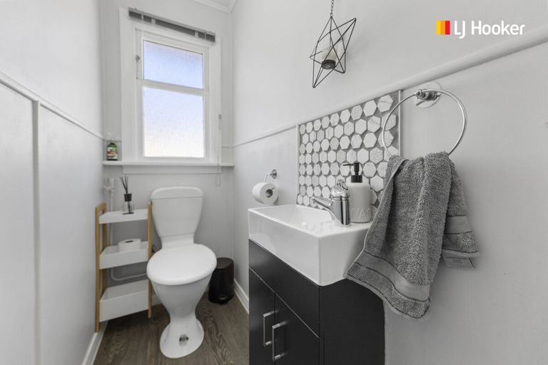 Photo of property in 11b Cuba Street, Petone, Lower Hutt, 5012