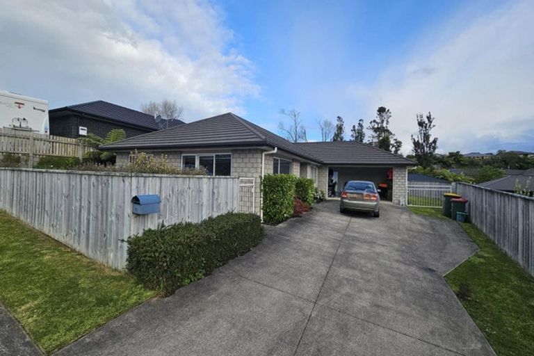 Photo of property in 10 Garrett Drive, Whalers Gate, New Plymouth, 4310