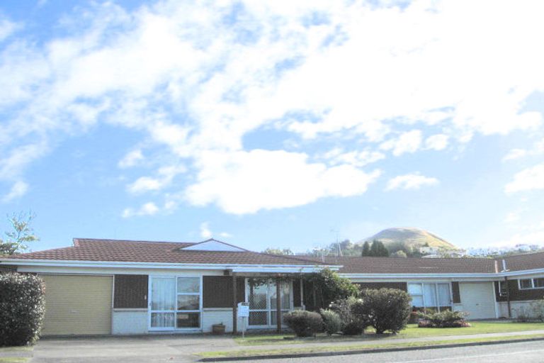 Photo of property in 1/78 Church Road, Taradale, Napier, 4112