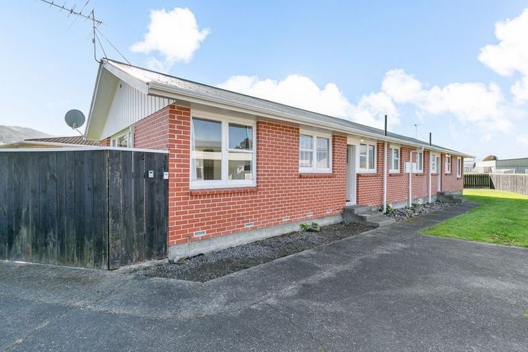 Photo of property in 1/7 Mitre Grove, Trentham, Upper Hutt, 5018