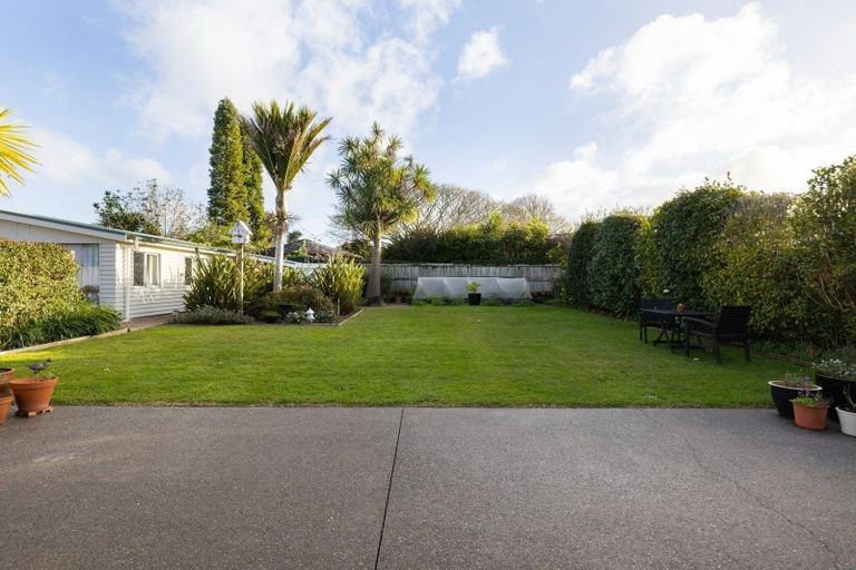 Photo of property in 27 Casey Avenue, Fairfield, Hamilton, 3214