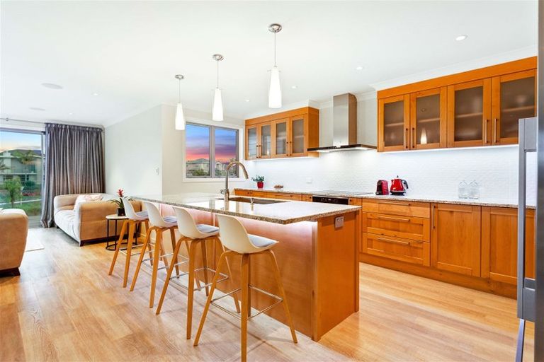 Photo of property in 22b Halyard Place, Te Atatu Peninsula, Auckland, 0610