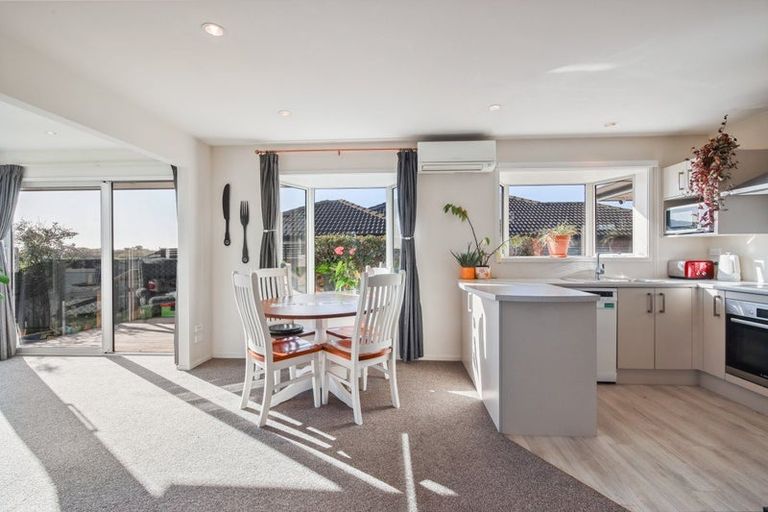 Photo of property in 26 Brightstone Crescent, Aranui, Christchurch, 8061