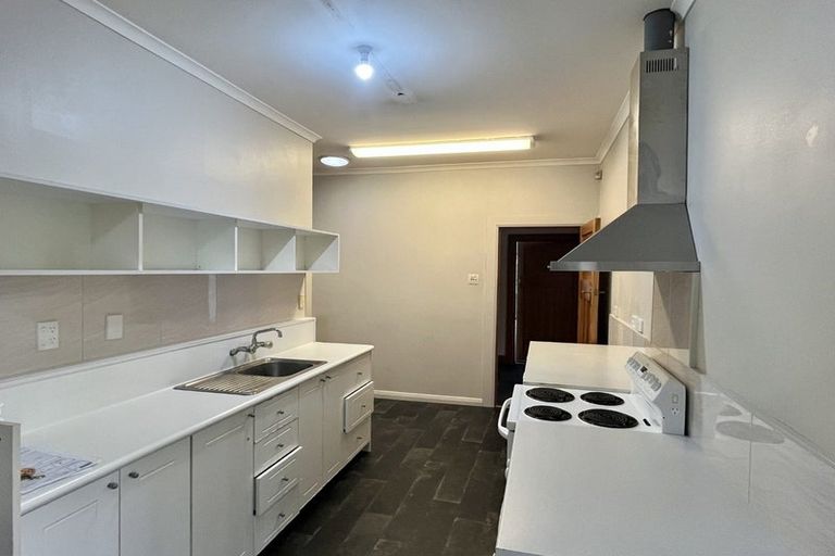 Photo of property in 58 Rangitane Street, Palmerston North, 4414