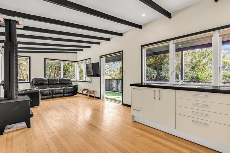 Photo of property in 16 Hakahaka Road, Port Underwood, Picton, 7281