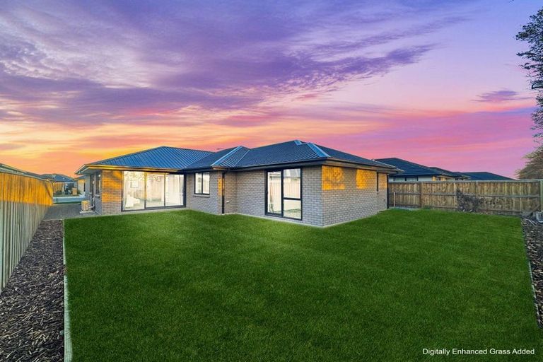 Photo of property in 27 Crossley Avenue, Woodend, 7610