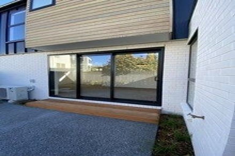 Photo of property in 6/221 Peterborough Street, Christchurch Central, Christchurch, 8013