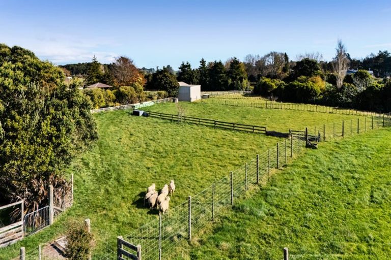 Photo of property in 97 Manutahi Road, Tarurutangi, New Plymouth, 4372