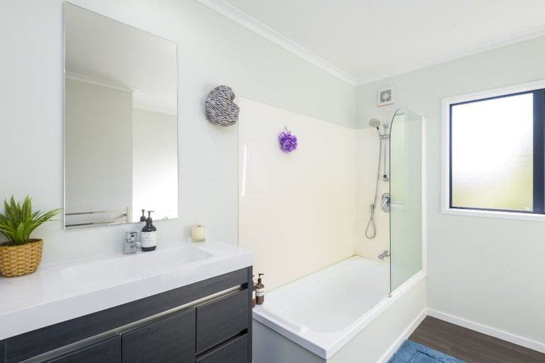 Photo of property in 54a Casey Avenue, Fairfield, Hamilton, 3214