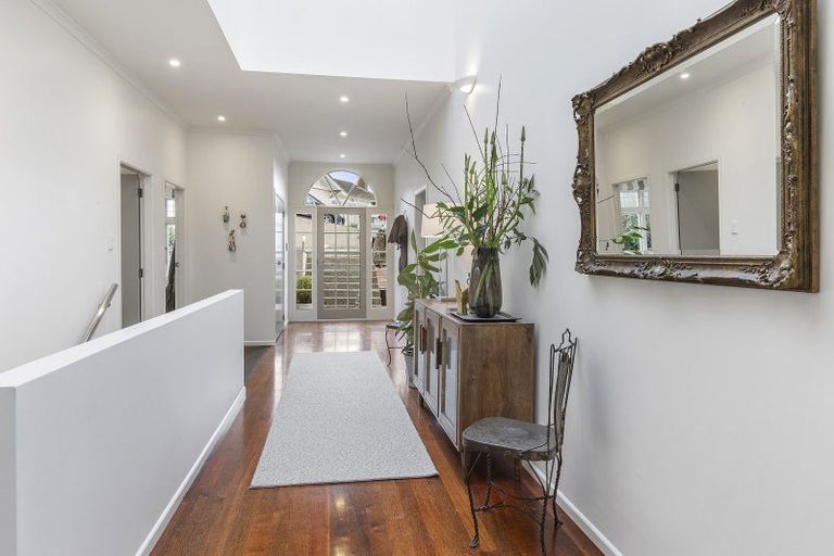 Photo of property in 11 Wade Street, Wadestown, Wellington, 6012
