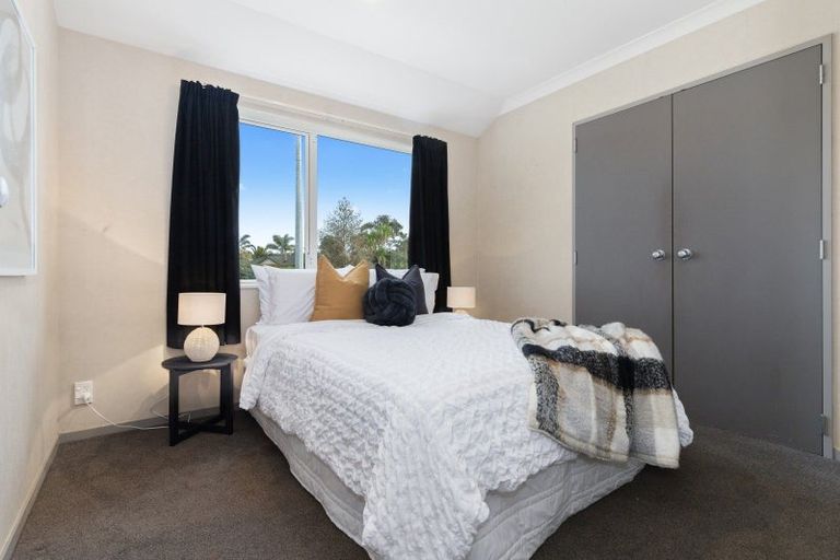 Photo of property in 100 Reynolds Road, Pukekohe, 2120