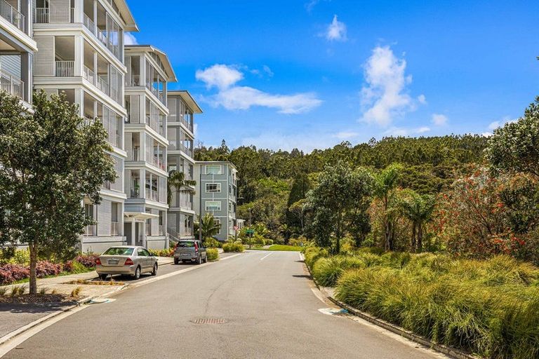 Photo of property in 227 Hibiscus Drive, Orewa, 0931