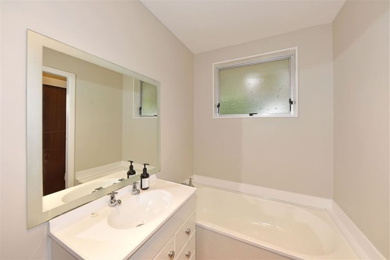Photo of property in 2/2 Loreto Place, Hornby, Christchurch, 8042