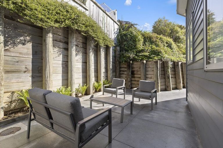 Photo of property in 23 Mascot Street, Tawa, Wellington, 5028